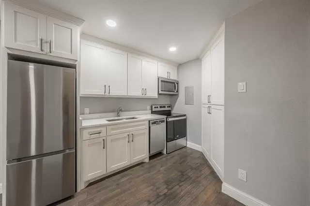 MLS: 21181478 Condo For Sale