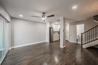 Photo #4: 21181478 Listing 