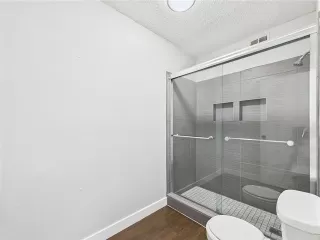 Photo #3: 21181724 Listing 