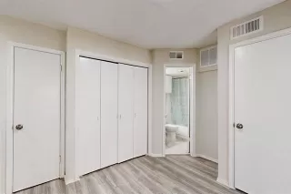 Photo #6: 21181759 Listing 