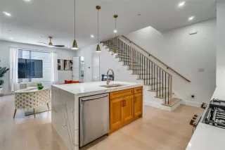 Photo #3: 21181959 Listing 