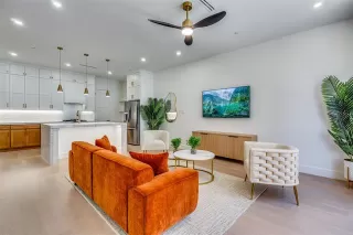 Photo #6: 21181959 Listing 