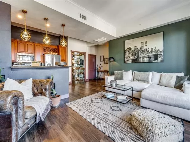 MLS: 21182013 Condo For Sale