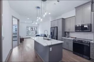 Photo #4: 21182068 Listing