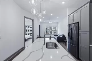 Photo #5: 21182068 Listing