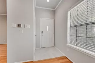 Photo #4: 21182078 Listing