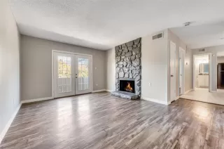 Photo #3: 21182099 Listing 