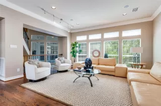 Photo #3: 21182142 Listing