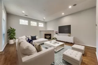 Photo #5: 21182313 Listing 