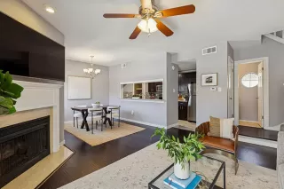 Photo #5: 21182509 Listing 