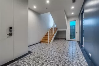 Photo #2: 21182539 Listing 