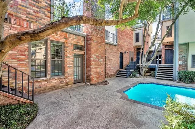 MLS: 21182715 Condo For Sale