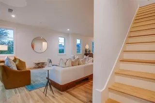 Photo #5: 21182739 Listing 