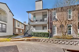 Photo #2: 21182843 Listing