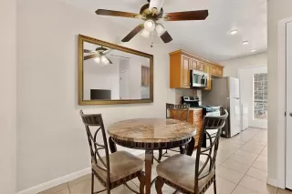 Photo #6: 21182843 Listing