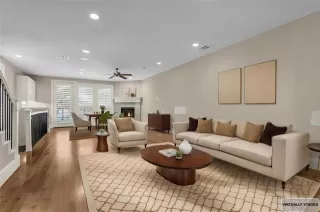 Photo #6: 21183312 Listing