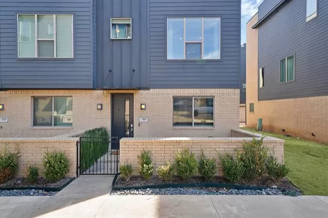 MLS: 21183470 Condo For Sale