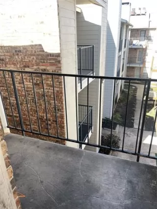 Photo #4: 21183613 Listing 