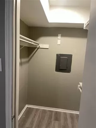 Photo #5: 21183613 Listing 