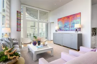 Photo #6: 21183663 Listing