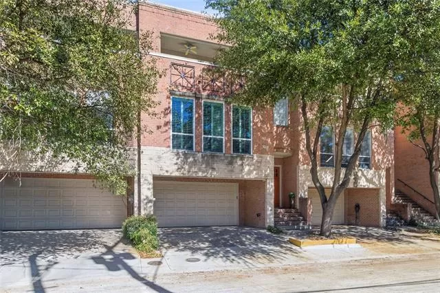 MLS: 21184368 Condo For Sale