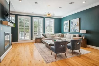 Photo #6: 21184368 Listing