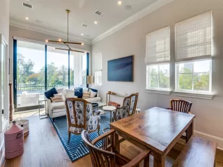 Photo #5: 21184449 Listing