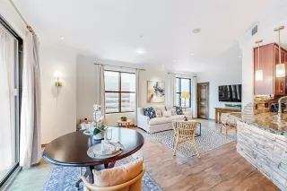 Photo #6: 21184471 Listing 