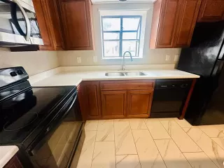 Photo #4: 21184643 Listing 