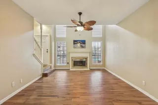 Photo #3: 21184676 Listing