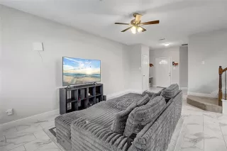 Photo #5: 21185164 Listing 