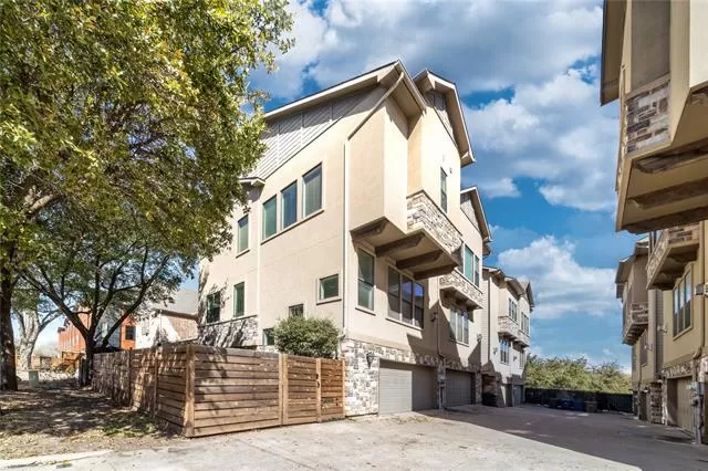 MLS: 21185271 Condo For Sale