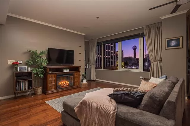 MLS: 21185774 Condo For Sale