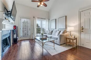 Photo #3: 21186241 Listing 