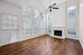 Photo #3: 21186579 Listing