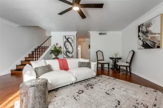 Photo #3: 21186650 Listing 