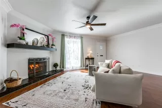 Photo #6: 21186650 Listing 