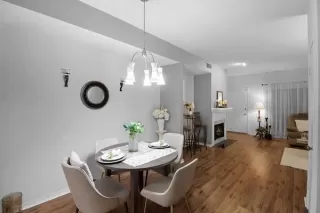 Photo #5: 21186844 Listing