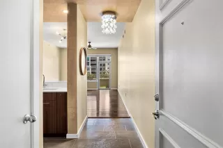 Photo #3: 21186914 Listing