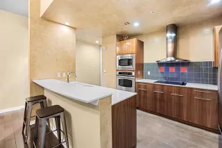 Photo #6: 21186914 Listing