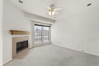 Photo #3: 21186933 Listing