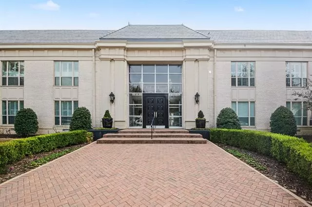 MLS: 21187264 Condo For Sale