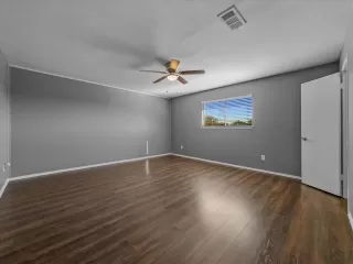 Photo #4: 21187811 Listing