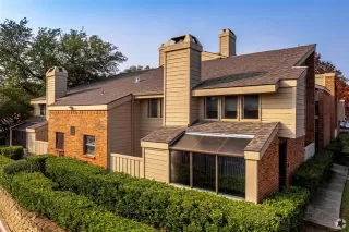 Photo #2: 21187814 Listing