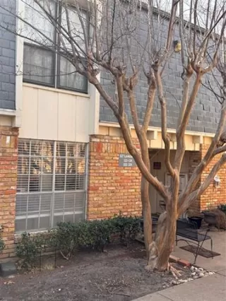 Photo #2: 21187895 Listing 