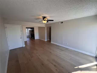 Photo #5: 21187895 Listing 