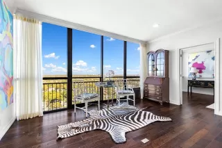 Photo #2: 21187915 Listing 