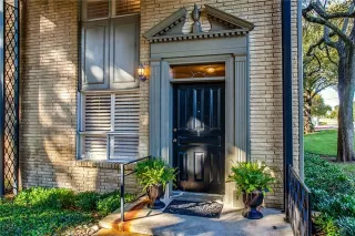 Photo #2: 21188329 Listing 