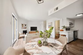 Photo #4: 21188366 Listing 