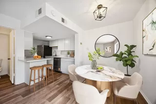 Photo #6: 21188366 Listing 